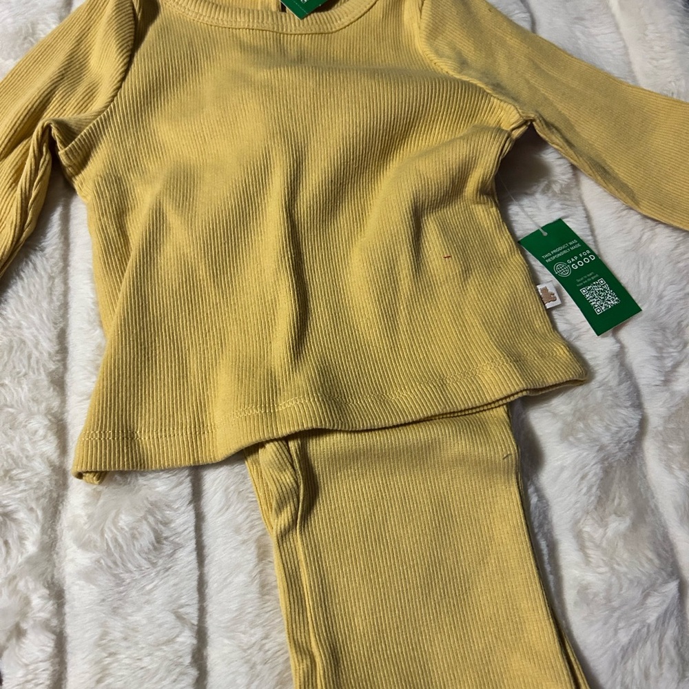 GAP Kids Yellow Matching Set
